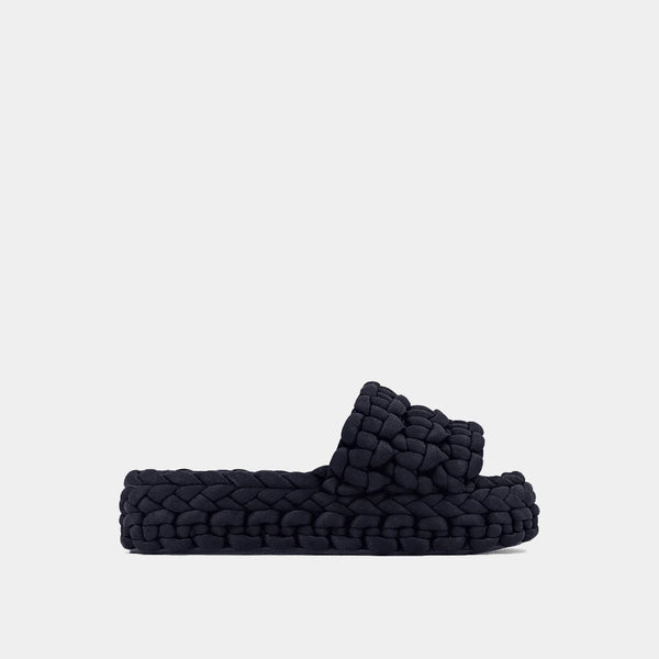 Keiko Black Colored Textured Flat Platform Sandals