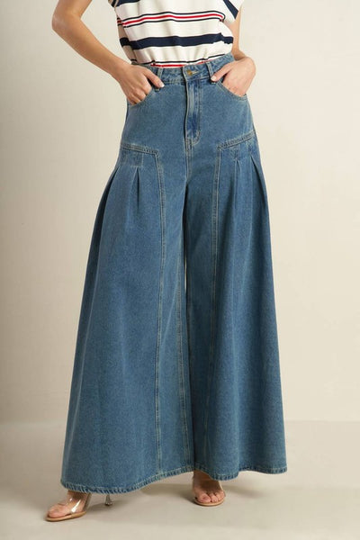 Wendy Extra Wide Leg Pleated Jeans