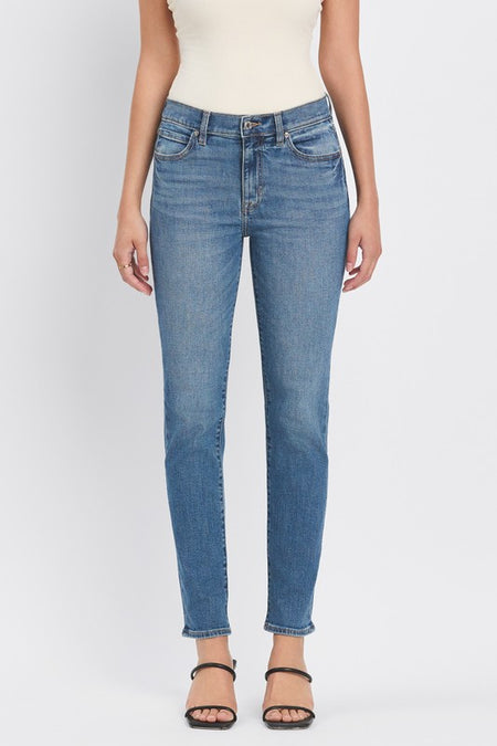 Maelyn Mid Rise Slim Straight Crop Jeans