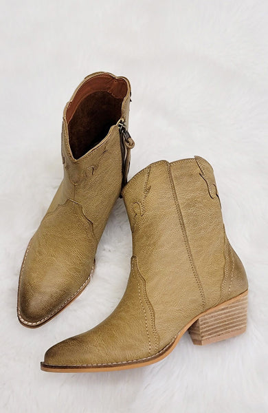 Amaryllis Classic Western Boots